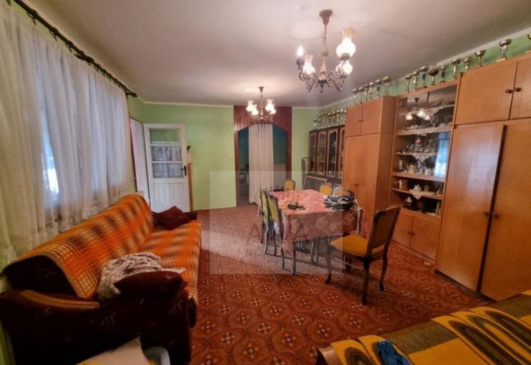Sombor. Rokovci. Kuća 148m2, plac 34ar