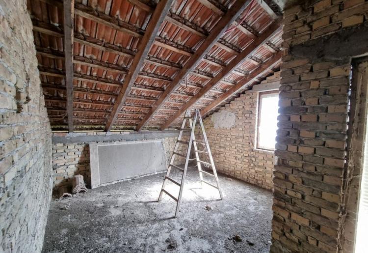 Svetozar Miletić. Spratna kuća 156m2, 8.7ar plac