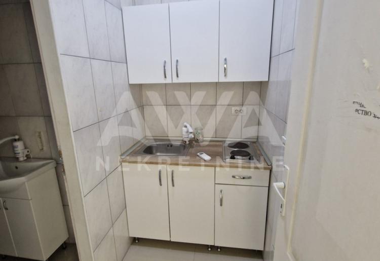 Crvenka Lokal za izdavanje, 68 m2