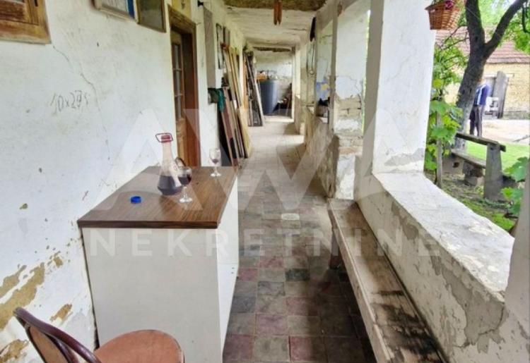 Na prodaju autentičan salaš u Stanišiću-idealan za etno turizam