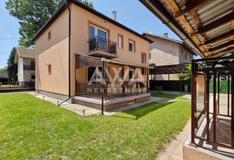 Renovirana kuća u Somboru, spremna za useljenje! 