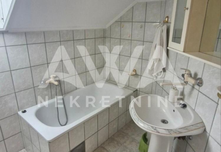 Sombor. Četvorosoban stan, 97m² – Selenča, kod staračkog doma