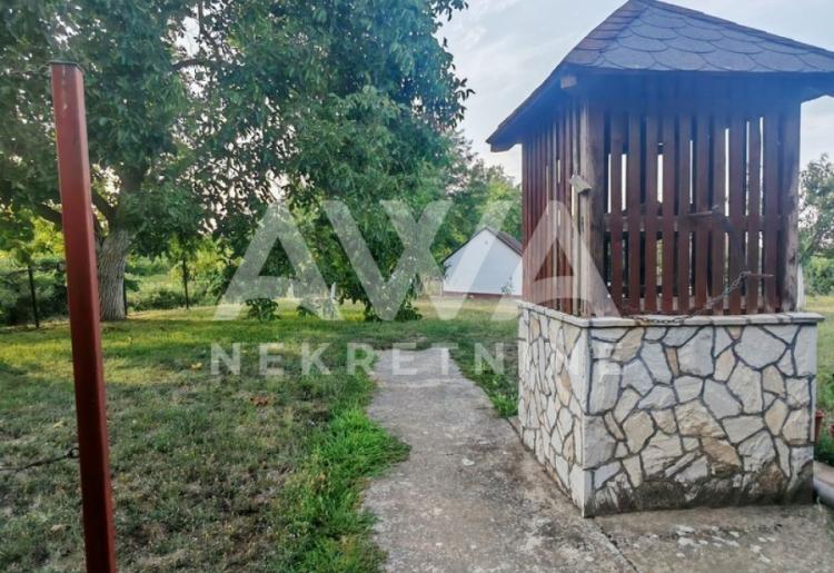 Sonta. Kuća – salaš na 47ar placa