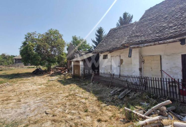 Kolut, Starogradska kuća od 110 m2, Plac 1461 m2