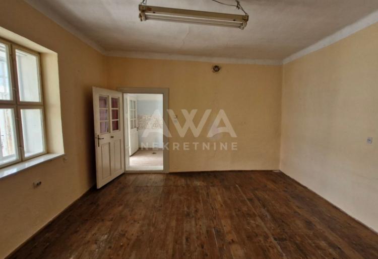 Bezdan, Kuća 172m2 sa pomoćnim objektima