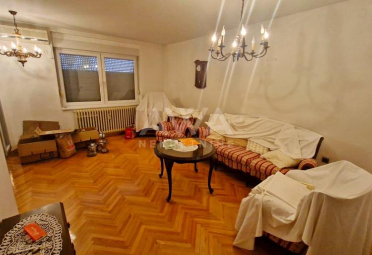 Sombor, Stan od 83 m2, 3. sprat, Nova Selenča