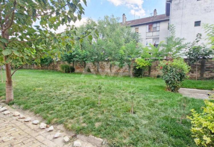 Kuća u Centru Kljajićeva, 108m2, i plac od 1115m2